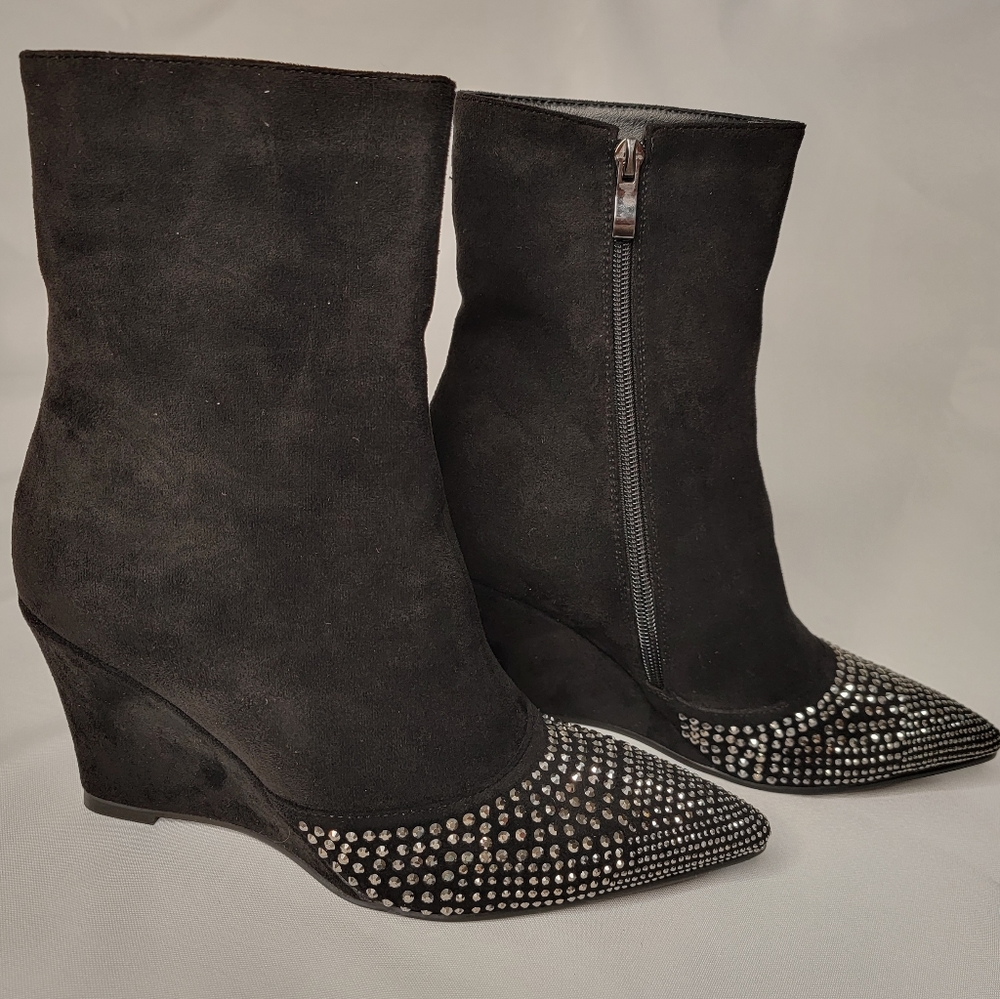 Onlymaker Women's Stud Booties Black Suede 8